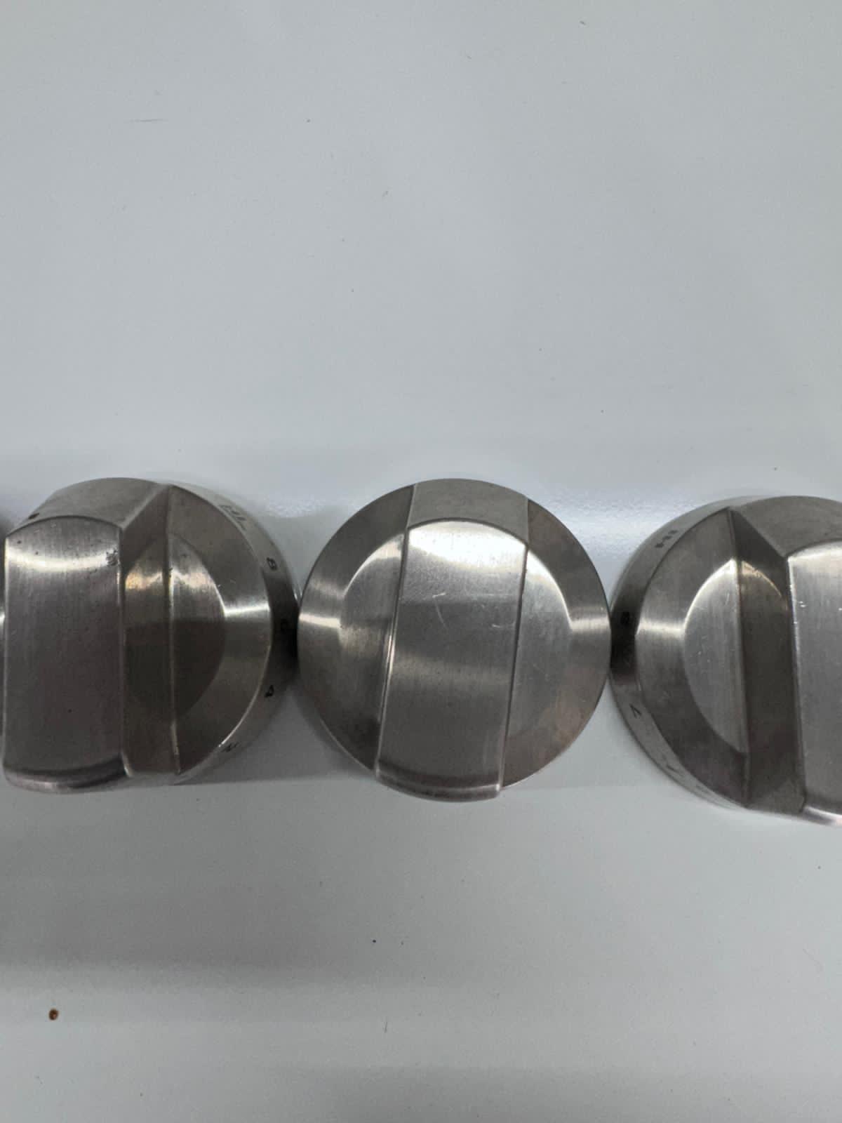 Samsung Range Dual Surface Element Knob DG94-01300B PACK OF 4 Samsung Range Dual Surface Element Knob DG94-01300B PACK OF 4